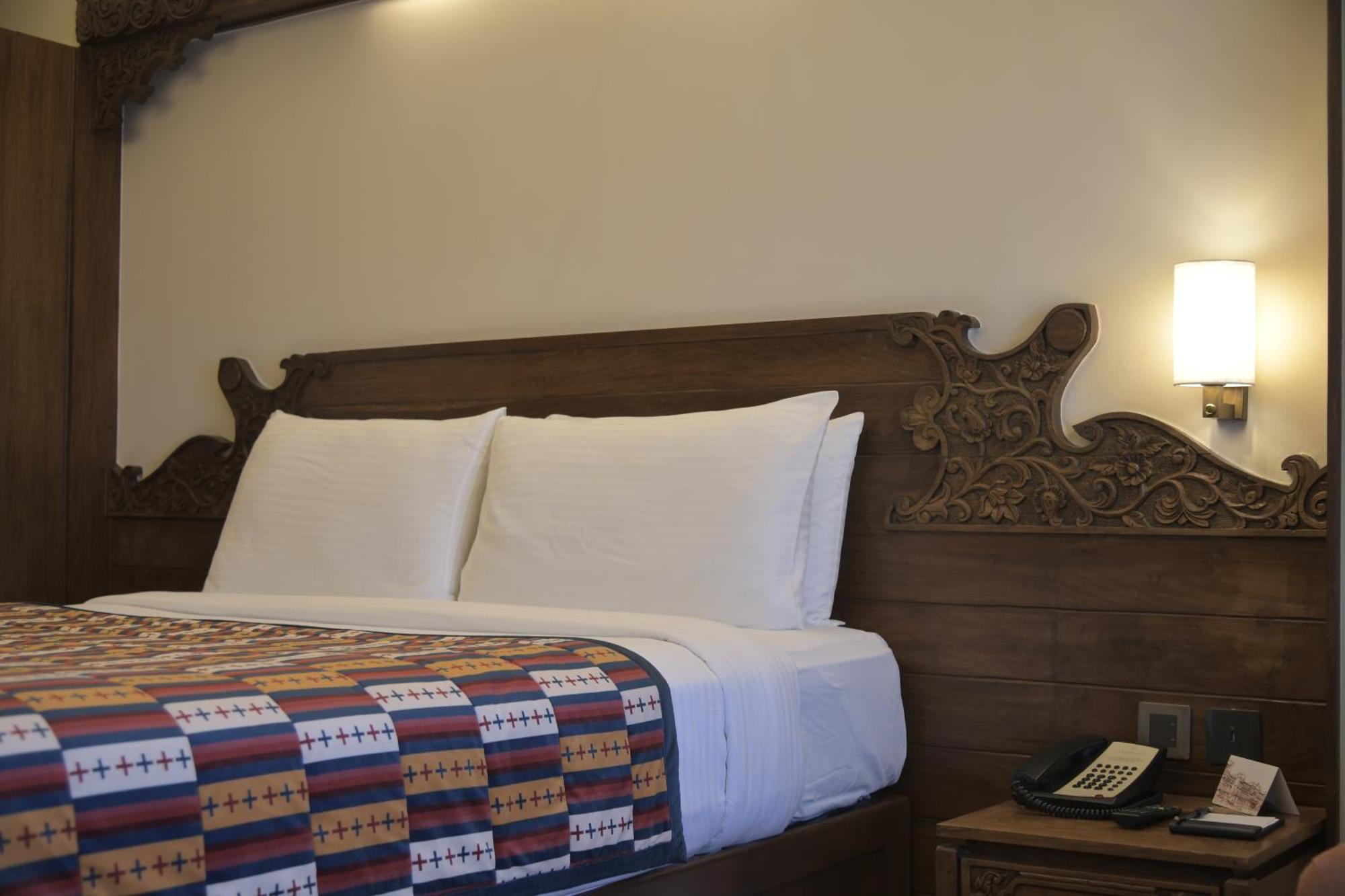 Hotel Yak & Yeti Kathmandu Buitenkant foto