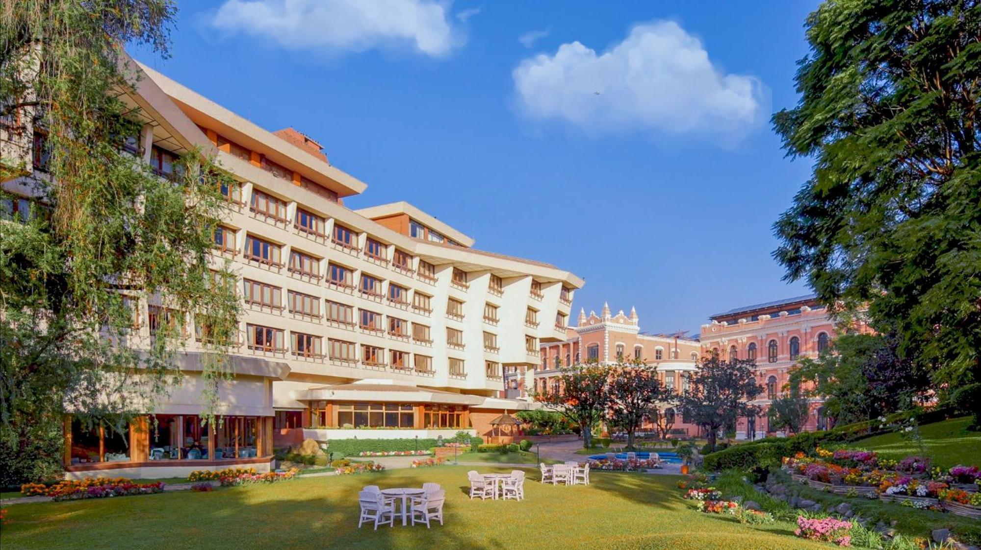 Hotel Yak & Yeti Kathmandu Buitenkant foto